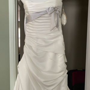 Maggie Sottero Wedding Dress -Unavailable